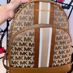 Michael Kors Abbey M Backpack